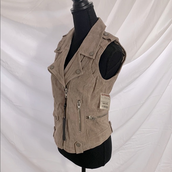 Women's Brown Suede Vest - Picture 3 of 5
